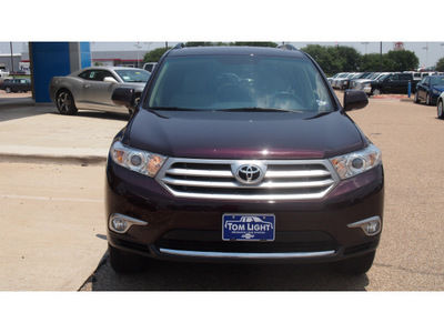 toyota highlander 2011 maroon suv limited gasoline 6 cylinders front wheel drive 5 speed automatic 77802