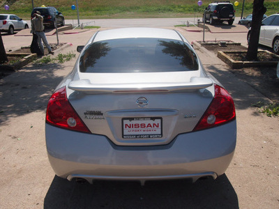 nissan altima 2010 silver coupe 2 5 s gasoline 4 cylinders front wheel drive automatic 76116