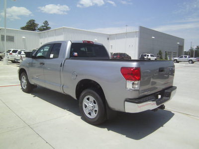toyota tundra 2012 silver grade gasoline 8 cylinders 2 wheel drive automatic 75569