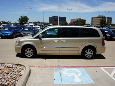 chrysler town and country 2011 gold van flex fuel 6 cylinders front wheel drive automatic 76053