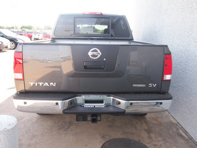 nissan titan 2012 dk  gray sv flex fuel 8 cylinders 2 wheel drive 5 speed automatic 75150