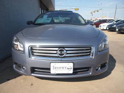 nissan maxima 2012 gray sedan 3 5 sv gasoline 6 cylinders front wheel drive cont  variable trans  75150