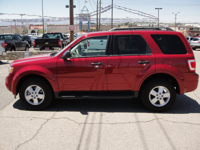ford escape 2010 red suv xlt gasoline 4 cylinders front wheel drive automatic 79936