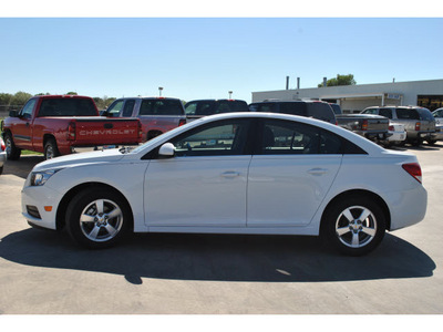 chevrolet cruze 2011 white sedan lt fleet gasoline 4 cylinders front wheel drive automatic 78130