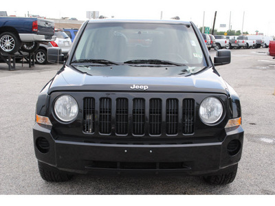 jeep patriot 2008 black suv sport gasoline 4 cylinders front wheel drive automatic 77037