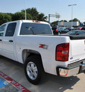 chevrolet silverado 1500 2009 white lt w z71 gasoline 8 cylinders 4 wheel drive automatic 75067