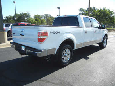 ford f 150 2009 white lariat flex fuel 8 cylinders 4 wheel drive 6 speed automatic 56301