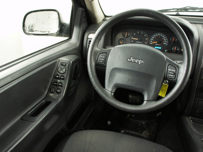 jeep grand cherokee 2003 silver suv laredo gasoline 6 cylinders 4 wheel drive automatic 44060