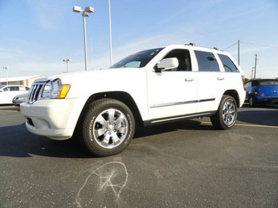 jeep grand cherokee 2010 white suv limited gasoline 8 cylinders 4 wheel drive 5 speed automatic 60915