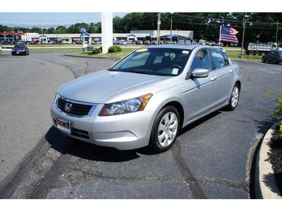 honda accord 2010 alabaster silver sedan ex l gasoline 4 cylinders front wheel drive 5 speed automatic 07724