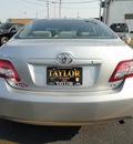 toyota camry 2011 silver sedan le gasoline 4 cylinders front wheel drive automatic 60915