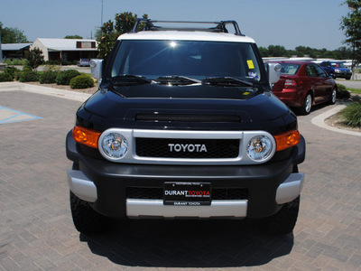 toyota fj cruiser 2011 black suv gasoline 6 cylinders 4 wheel drive automatic 76087