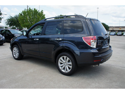 subaru forester 2012 dk  gray wagon 2 5x limited gasoline 4 cylinders all whee drive automatic 77099