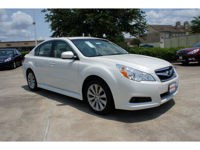 subaru legacy 2012 white sedan 2 5i limited gasoline 4 cylinders all whee drive automatic 77099