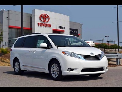 toyota sienna 2012 white van 2012 toyota sienna xle v6 8 passeng gasoline 6 cylinders front wheel drive 6 speed automatic 46219