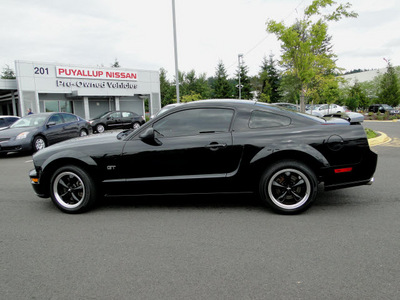 ford mustang 2006 black coupe gasoline 8 cylinders rear wheel drive 5 speed manual 98371