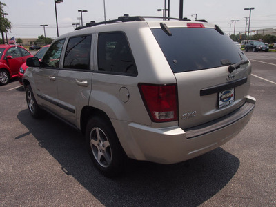 jeep grand cherokee 2007 gray suv laredo gasoline 6 cylinders 4 wheel drive automatic 75075