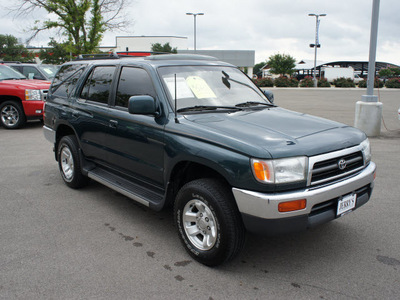 toyota 4runner 1996 green suv sr5 gasoline 6 cylinders rear wheel drive automatic with overdrive 76087