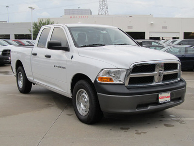 ram ram pickup 1500 2011 white pickup truck st gasoline 6 cylinders 2 wheel drive automatic with overdrive 77099