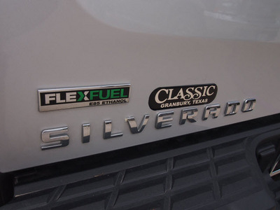 chevrolet silverado 1500 2010 silver pickup truck ls flex fuel 8 cylinders 2 wheel drive automatic 76049