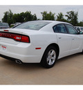 dodge charger 2011 white sedan se gasoline 6 cylinders rear wheel drive automatic with overdrive 77656