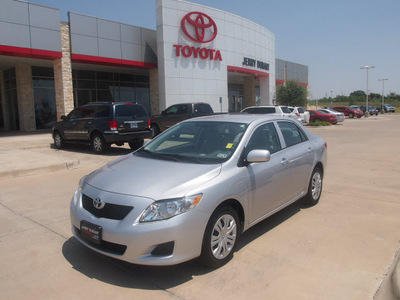 toyota corolla 2010 silver sedan le gasoline 4 cylinders front wheel drive automatic 76049