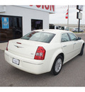 chrysler 300 2010 off white sedan touring gasoline 6 cylinders rear wheel drive automatic 78552