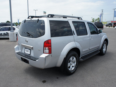 nissan pathfinder 2005 silver suv se gasoline 6 cylinders 4 wheel drive automatic with overdrive 76087
