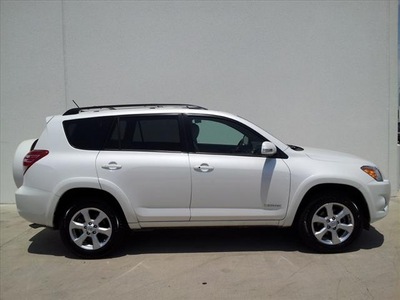 toyota rav4 2010 white suv limited gasoline 6 cylinders front wheel drive automatic 78577