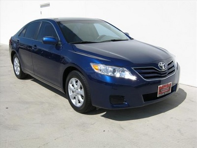 toyota camry 2011 blue sedan le gasoline 4 cylinders front wheel drive automatic 78577