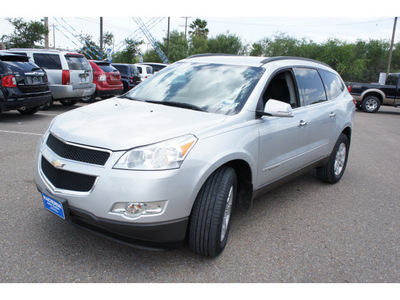 chevrolet traverse 2009 silver suv lt gasoline 6 cylinders front wheel drive automatic 78539