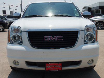 gmc yukon xl 2009 white suv slt 1500 flex fuel 8 cylinders 2 wheel drive automatic 77521