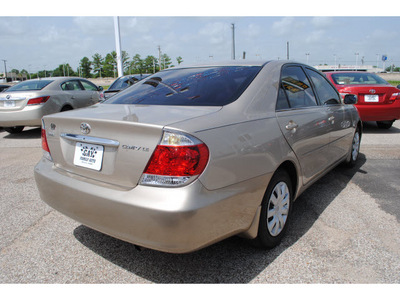 toyota camry 2006 tan sedan le gasoline 4 cylinders front wheel drive automatic with overdrive 77539