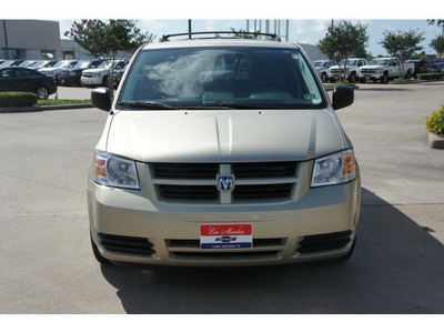 dodge grand caravan 2010 gold van se gasoline 6 cylinders front wheel drive shiftable automatic 77566