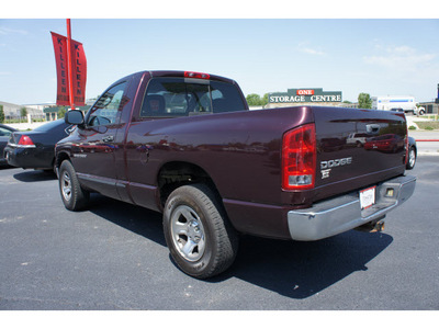 dodge ram pickup 1500 2004 maroon pickup truck st gasoline 6 cylinders rear wheel drive automatic 76543