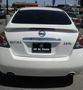nissan altima 2007 white sedan gasoline 4 cylinders front wheel drive automatic 79925