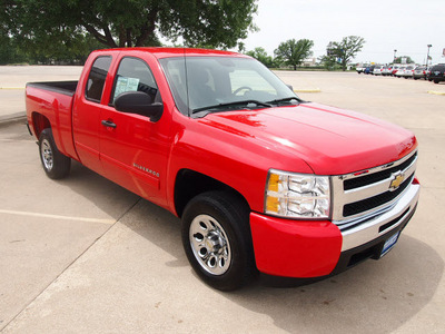 chevrolet silverado 1500 2011 red pickup truck lt flex fuel 8 cylinders 2 wheel drive automatic 76049