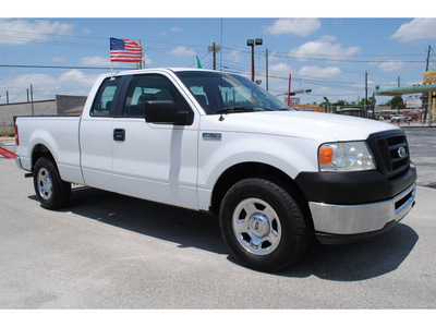 ford f 150 2008 white xl gasoline 8 cylinders 2 wheel drive automatic with overdrive 77023