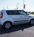 kia soul 2013 bright silver hatchback gasoline 4 cylinders front wheel drive automatic 19153