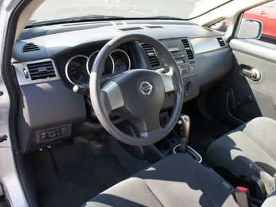 nissan versa 2011 silver sedan gasoline 4 cylinders front wheel drive automatic 19153