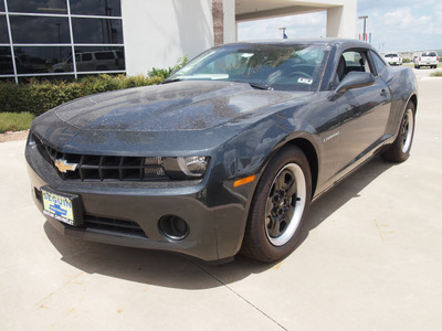 chevrolet camaro 2012 dk  gray coupe ls gasoline 6 cylinders rear wheel drive automatic 78155