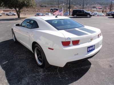 chevrolet camaro 2011 summit white black coupe ls gasoline 6 cylinders rear wheel drive automatic 78028