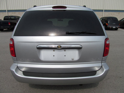 chrysler town and country 2004 silver van touring gasoline 6 cylinders front wheel drive automatic 45840