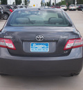 toyota camry 2011 gray sedan le gasoline 4 cylinders front wheel drive automatic 77304