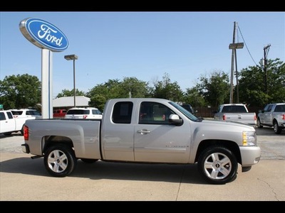 chevrolet silverado 1500 2008 beige lt1 gasoline 8 cylinders 2 wheel drive automatic 75142