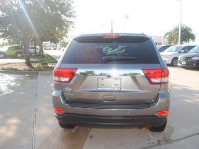 jeep grand cherokee 2012 gray suv gasoline 6 cylinders 2 wheel drive 5 speed automatic 75093