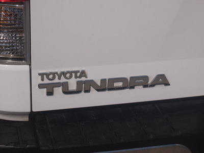 toyota tundra 2010 white grade gasoline 8 cylinders 2 wheel drive automatic 76049