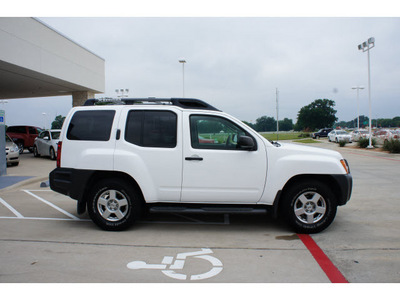 nissan xterra 2008 white suv s gasoline 6 cylinders 2 wheel drive automatic 76503
