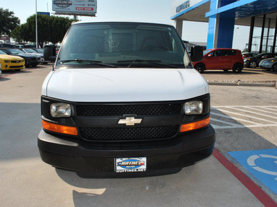 chevrolet express cargo 2008 white van 1500 gasoline 6 cylinders rear wheel drive automatic 75067