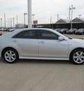 toyota camry 2009 silver sedan se gasoline 4 cylinders front wheel drive automatic with overdrive 77469